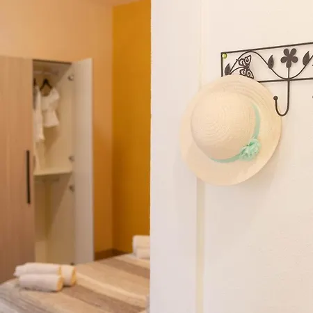 Dimora Rossa Bed & Breakfast Sottomarina