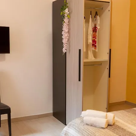 Dimora Rossa Bed & Breakfast