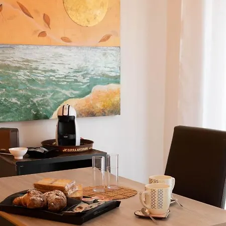 Dimora Rossa ベッド・アンド・ブレックファスト 3*