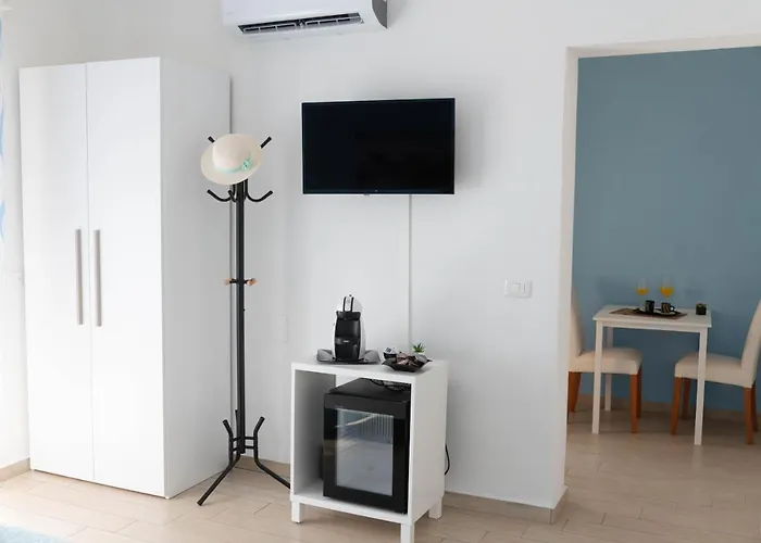 Dimora Rossa فندق مبيت وإفطار 3*